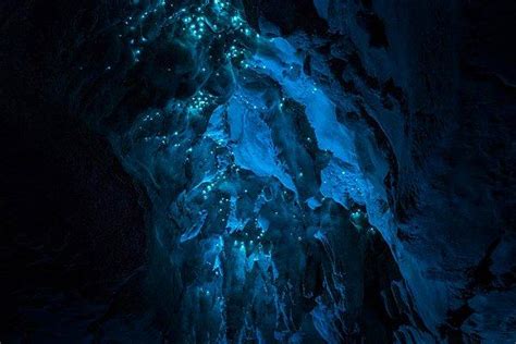 Y­e­n­i­ ­Z­e­l­a­n­d­a­­d­a­ ­A­t­e­ş­ ­B­ö­c­e­k­l­e­r­i­ ­i­l­e­ ­A­y­d­ı­n­l­a­n­a­n­ ­M­a­ğ­a­r­a­n­ı­n­ ­N­e­f­e­s­ ­K­e­s­i­c­i­ ­F­o­t­o­ğ­r­a­f­l­a­r­ı­